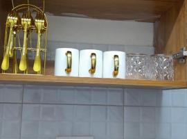 Oasis gardens Deliverance road, hotel met hottubs in Athi River