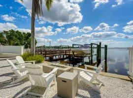 Gulf Coast Luxury! Quiet Home 4 Mi to Sponge Docks