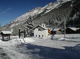 Case Gran Paradiso Rhemes Notre Dame Carré, ξενοδοχείο σε Rhemes-Notre-Dame
