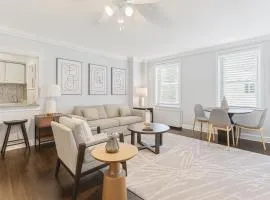 Downtown 1br Condo Walk To Stadium & Aquarium