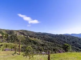 Cabana romântica com vista na serra VST038