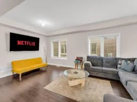 Luxury Home Mins from Waterfall next to Transit