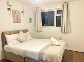 Excel & London City Airport Garden Retreat