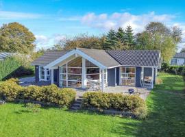 16668-Farevejle-Karuphoj-4-b，位于Ordrup的酒店