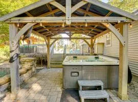 Detached Sauna, Movie Room! Relaxation in Muskegon