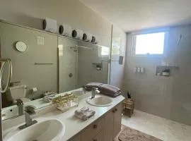 Villa Merchan - 8 Guests - 4BR & 4 Bathrooms