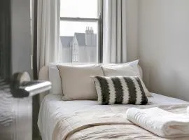 City Centre - Brand new rooms - Modern Ensuite Rooms by Luxiety Stays