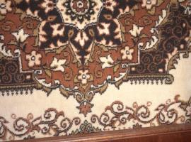 Будиночок біля лісу, hotel in Letychiv