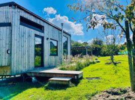 Tinyhouse au coeur d'un vignoble, Hotel in Floreffe
