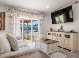 The Pine House, villa in Davidson