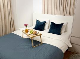 URBAN BASE CELJE Apartment with FREE Parking & Terrace, hotel v destinaci Celje