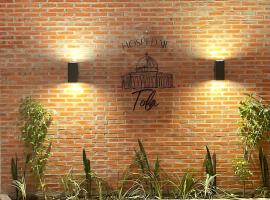 Hospedaje Tola, hotel in Caacupé