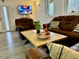 Chata554 Doma&scaron;a Valkov, hotel que acepta mascotas en Bžany