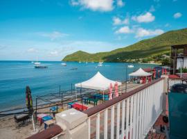 Lez'arlet Plage, hotel v destinaci Les Anses-dʼArlets