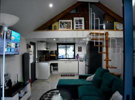 Eden House – hotel w mieście Saint-Pierre-Canivet