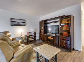 Comfort and Convenience! Apt in Central Soldotna, hotel in Soldotna