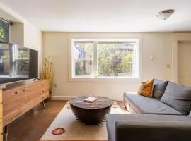 Desert Vibe 1BR in SE PDX - Local Bars & Food