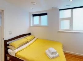 Modern 1 Bed City Centre Flat