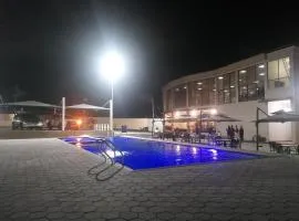 Royal Gibson Hotel