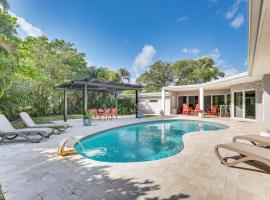 Relax in the Sun! Gem 1 Mi to Las Olas Beach, hotel v destinaci Fort Lauderdale