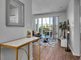 Perfect Condo with Pool Spa & Gym, ξενοδοχείο στο Λος Άντζελες