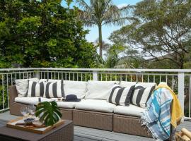 Walk To Beach, Pet Friendly Trampoline, hotel in Umina