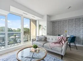 Scarborough Oasis near UofT campus, Free Parking