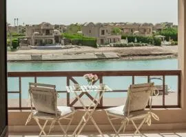 Nayah Stays, Cozy lagoons terrace one ensuite Apt