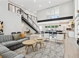 Lavish Luxuries in Old Town