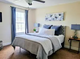 Townhouse Retreat with Cozy Deluxe Suite