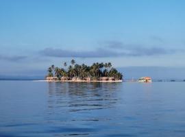 amazing gunayar, καταφύγιο σε Cayos Los Grullos