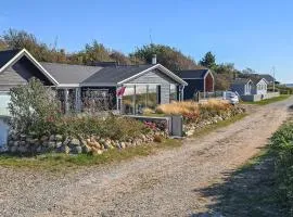 2 Bedroom Lovely Home In Assens