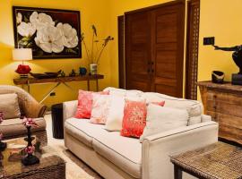 Casa Acantilado Oslob - 3BR, hotel di Oslob