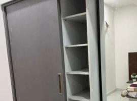 Hotel Mukesh, hotel i Parwāha