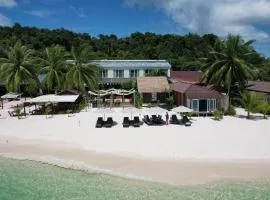 WHITE SAND ARK RESORT