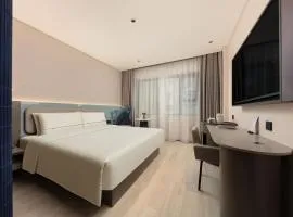 Atour Light Hotel Xi'an Datang Everbright City Xi'an University of Technology Qujiang Campus