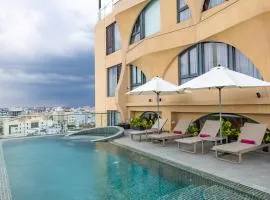 The IRIS SIGNATURE HOTEL AND SPA