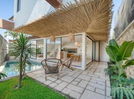 Anjuna Surf & Sunset 3BR Villas in Uluwatu, отель в Улувату