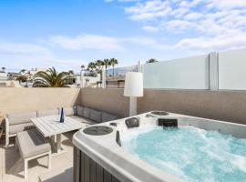 Casa Folias by Escape Home, hotel in Puerto del Carmen