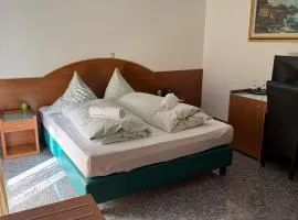 Hotel & Restaurant Garda