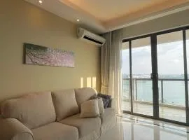 R&F SeaView Rare Bathtub 3BR Hotel Feel 4-10pax