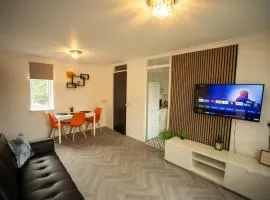 Centrally Located Apt with Parking