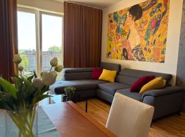 EUROPA22 Hostel lub cały Apartament - CENTRUM MIASTA - Szybkie i Łatwe Zameldowanie 24h, hostel em Tomaszów Mazowiecki