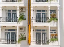 Hoa Hướng Dương Hotel