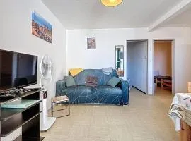 Bright apartment near beach