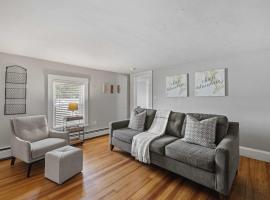 Exeter 2nd Floor 2 Bed 1 Bath- Pet Friendly, hotel em Exeter
