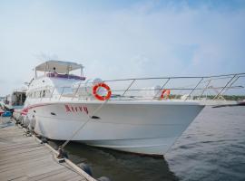 Wanderlust Travel, barco em Perean