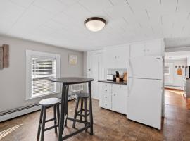 2nd Flr Large 1 Bed - Short to Midterm Rental, hotel em Exeter