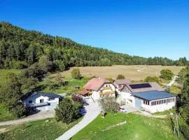 Apartment Mittagskogel by Interhome