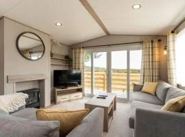 Chalet Lodge 15 by Interhome